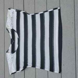 Lane Bryant 18/20 Cap Sleeve Lace Shoulder Stripe Top